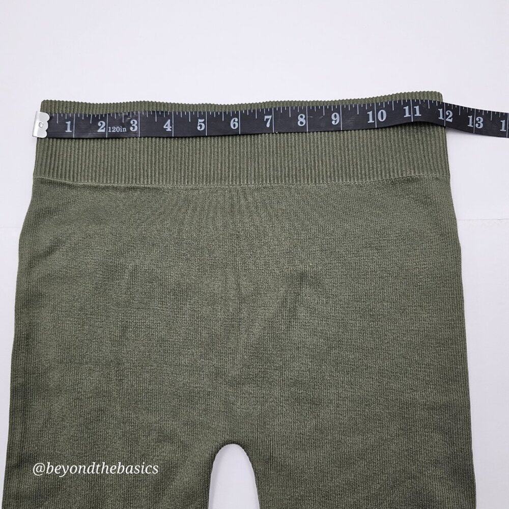 Bozzolo Women's Olive Green Ribbed Nylon Biker Shorts Size S/M - Picture 6 of 8